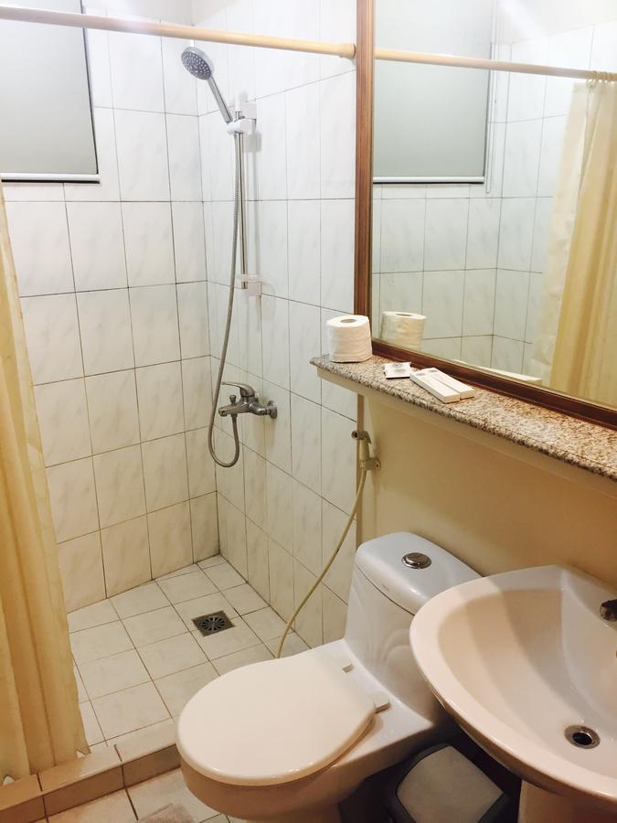 Dragonlink Suites @ Bel-Air Soho Makati City Bagian luar foto